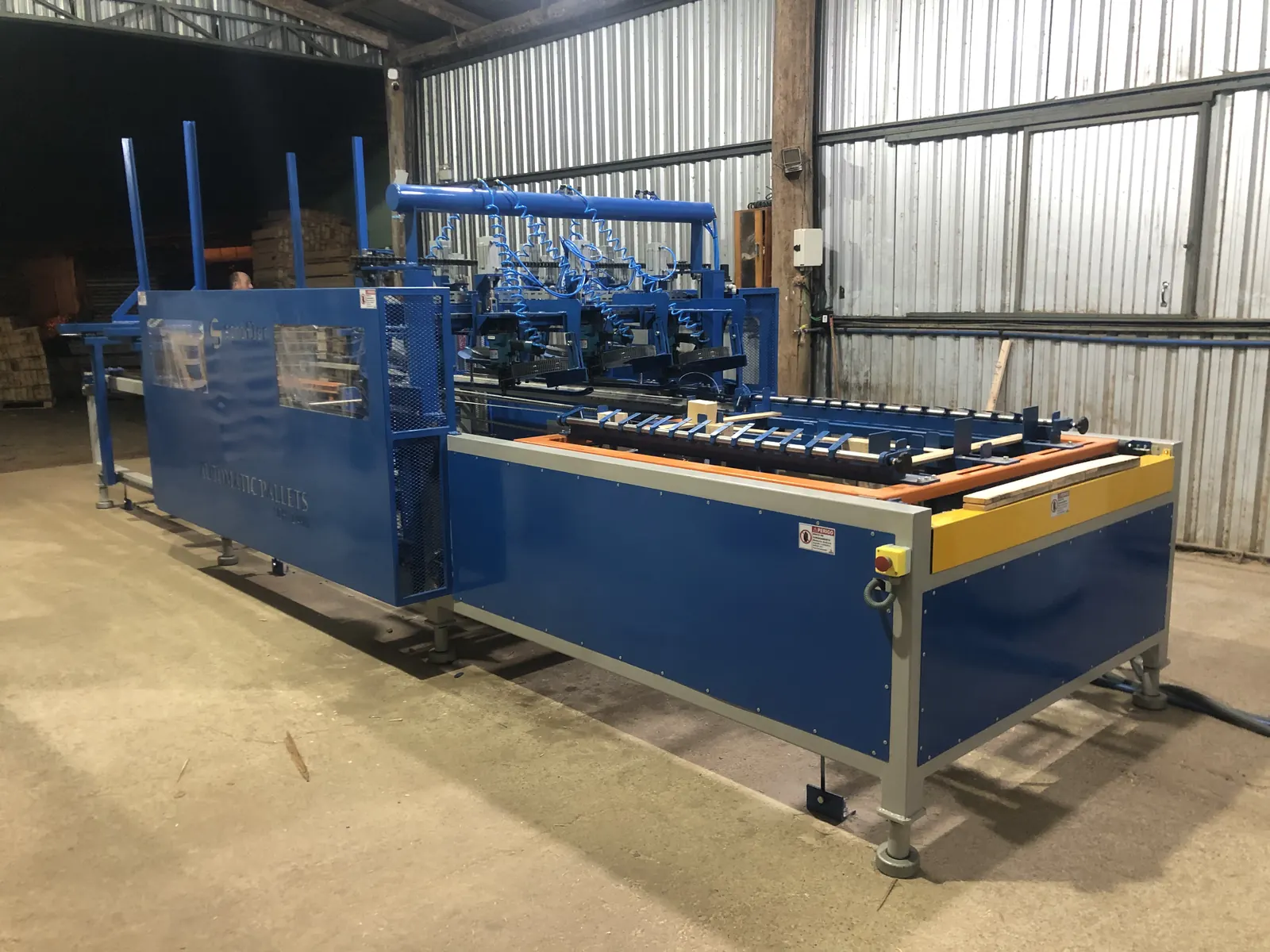 Schifler Máquinas e Equipamentos Automatic Pallets SCH1500 Plus