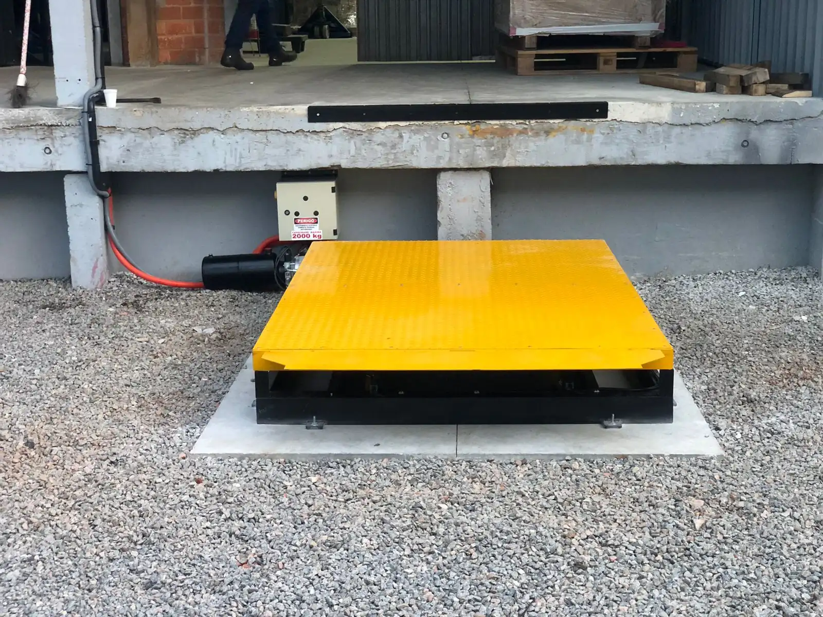  Niveladora de Doca em Tesoura
